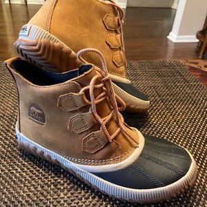 Sorel rain boots, size 8.5